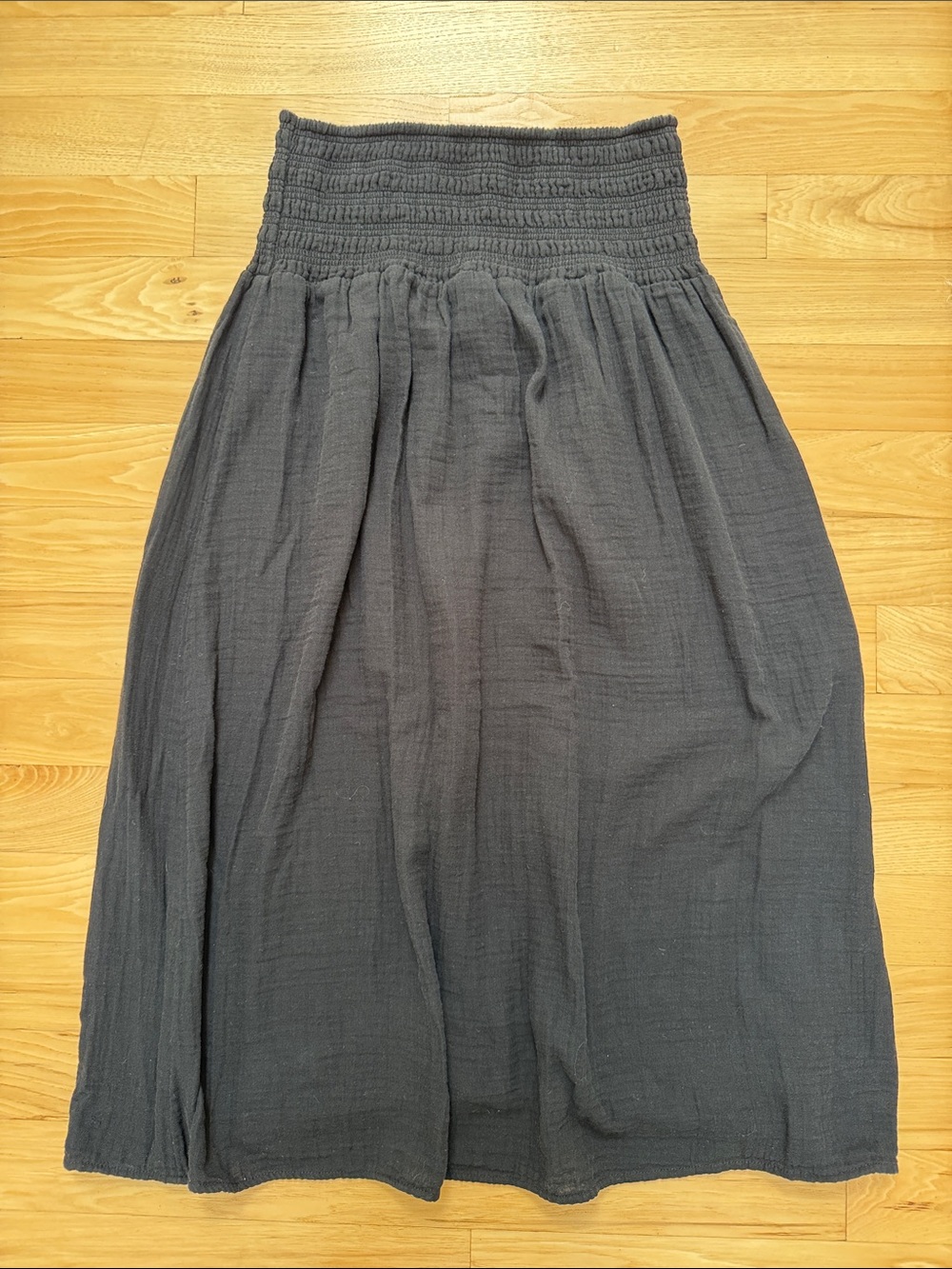 Deep black cotton gauze type material elastic waist maxi skirt M Old Navy